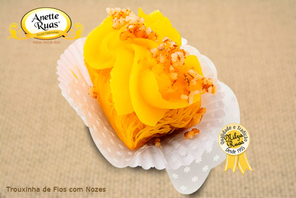 Trouxinha de Fios com Nozes